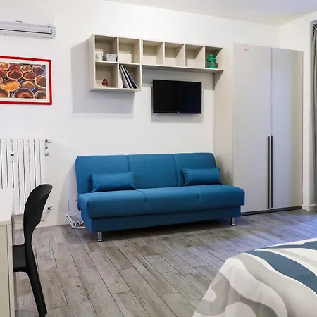 Open Space Con Veranda A Citta Studi شقة