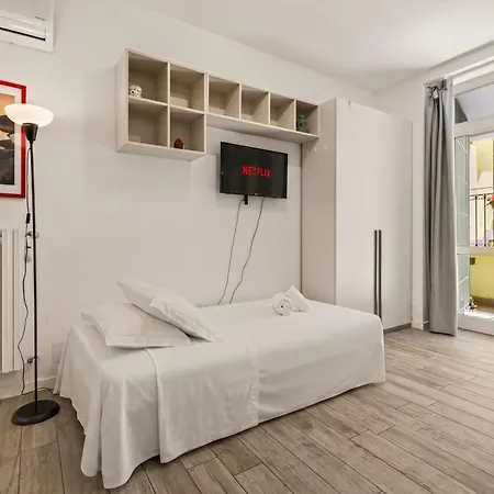 Apartment Open Space Con Veranda A Citta Studi Milan